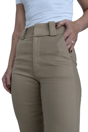 Calça FLARE ALFAIATARIA Caqui